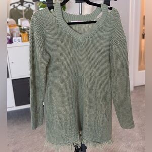 Chic Olive V-Neck Sweater with Fringe